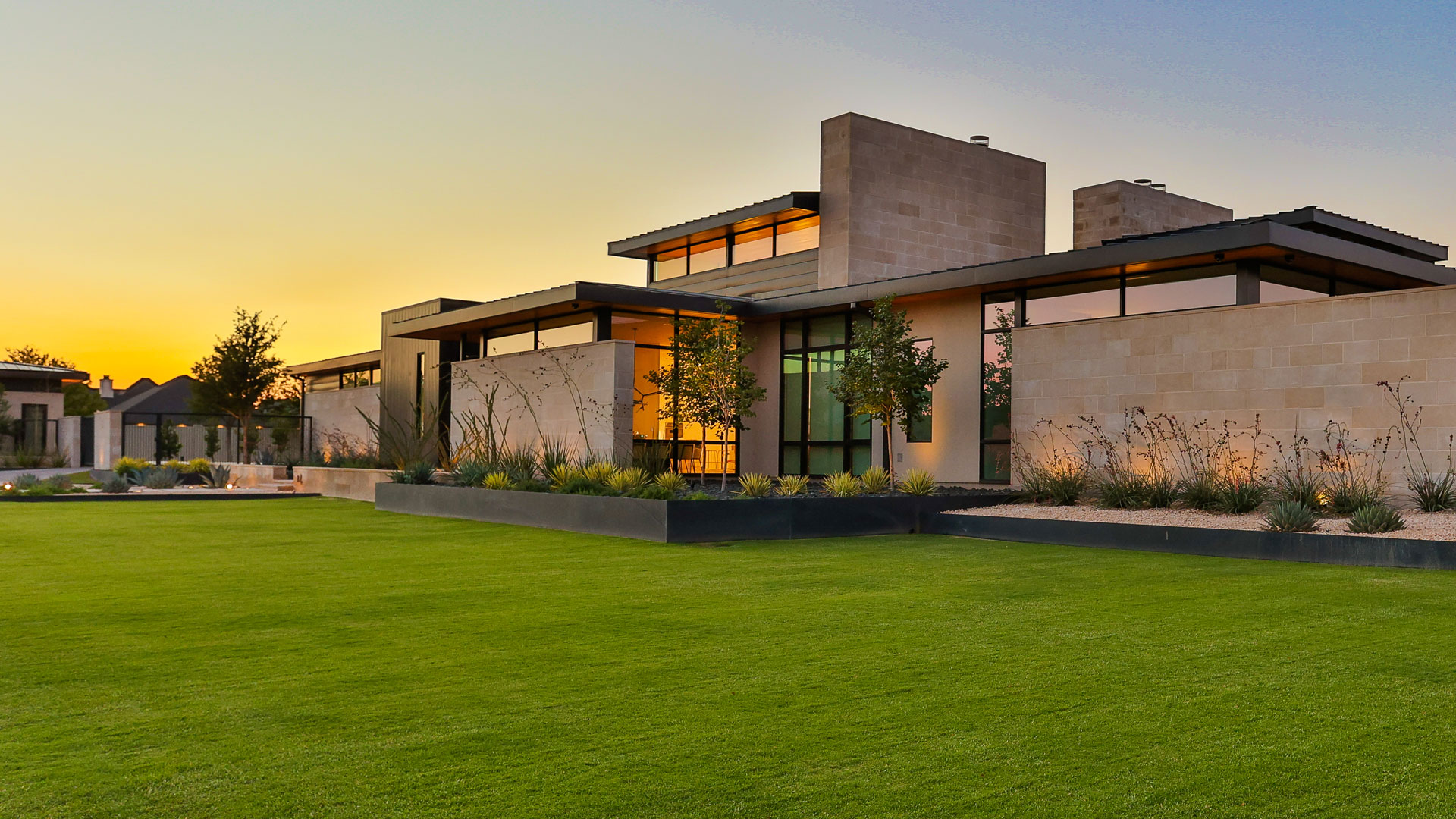 Estate landscape by Dreamscapes